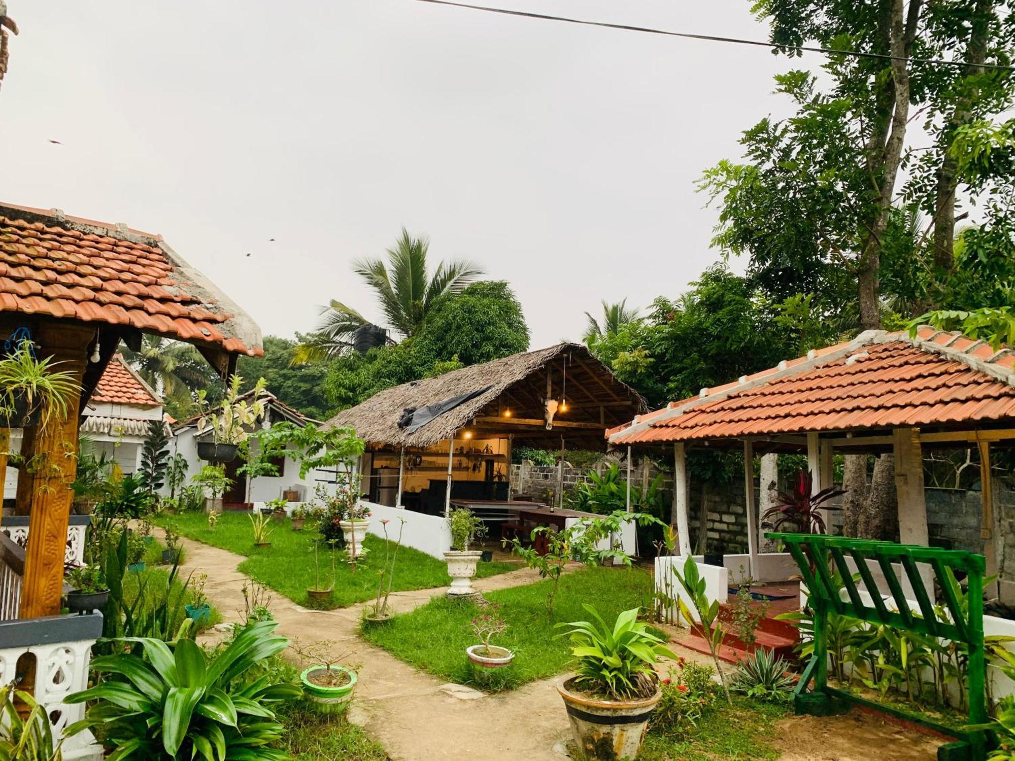 Little Fairy Home B&B Arugam Bay Exterior photo