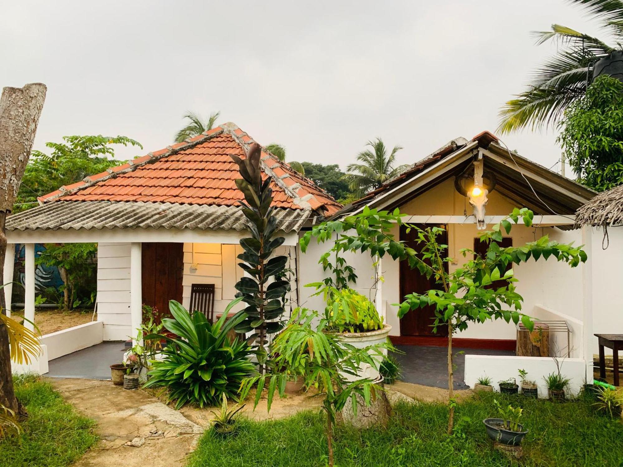 Little Fairy Home B&B Arugam Bay Exterior photo